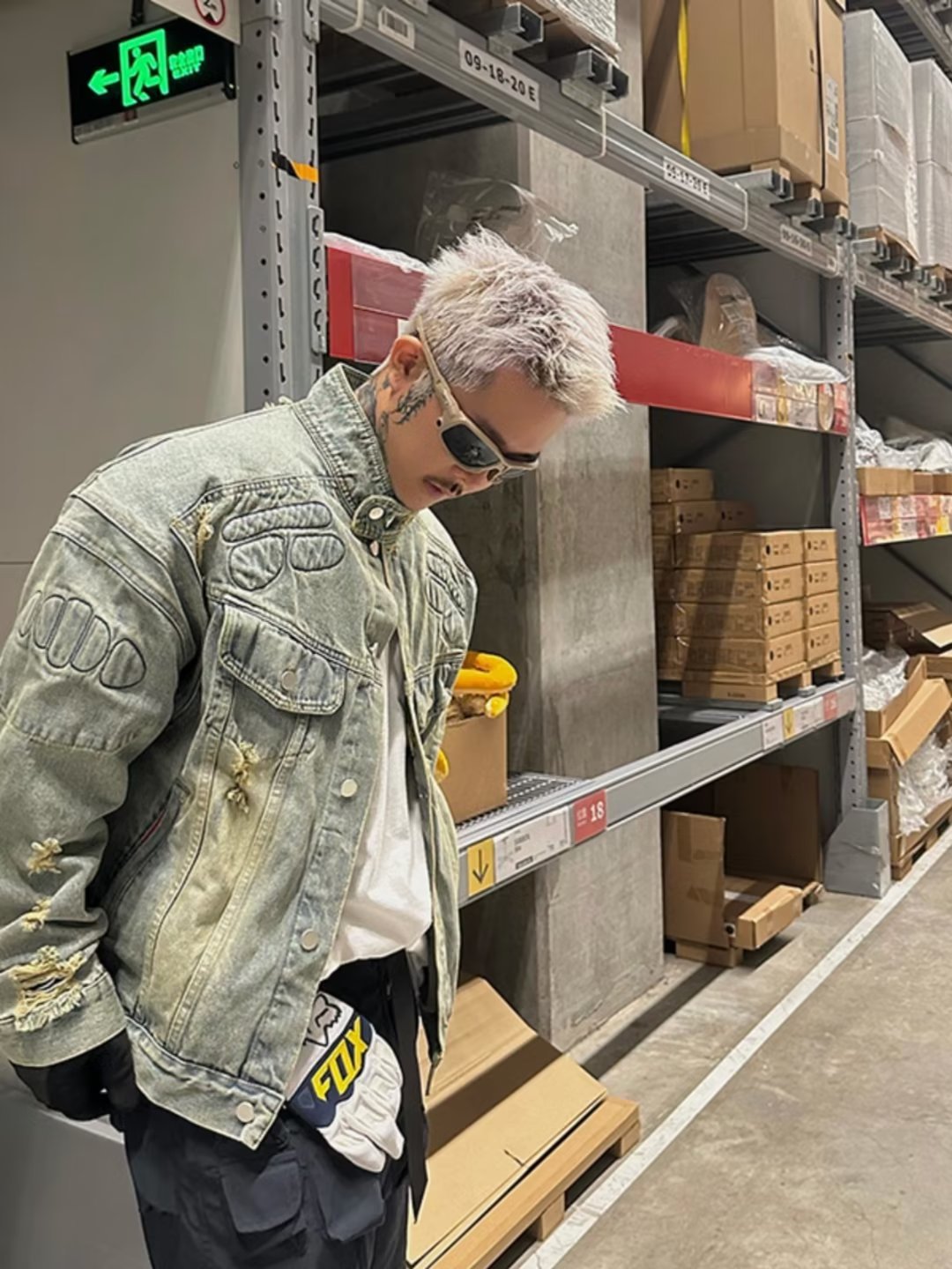 Chaqueta estilo americano con grafiti para hombre, chaqueta vaquera informal estilo Hong Kong, top de primavera y otoño NK019-P62, chaqueta con capucha de moda.