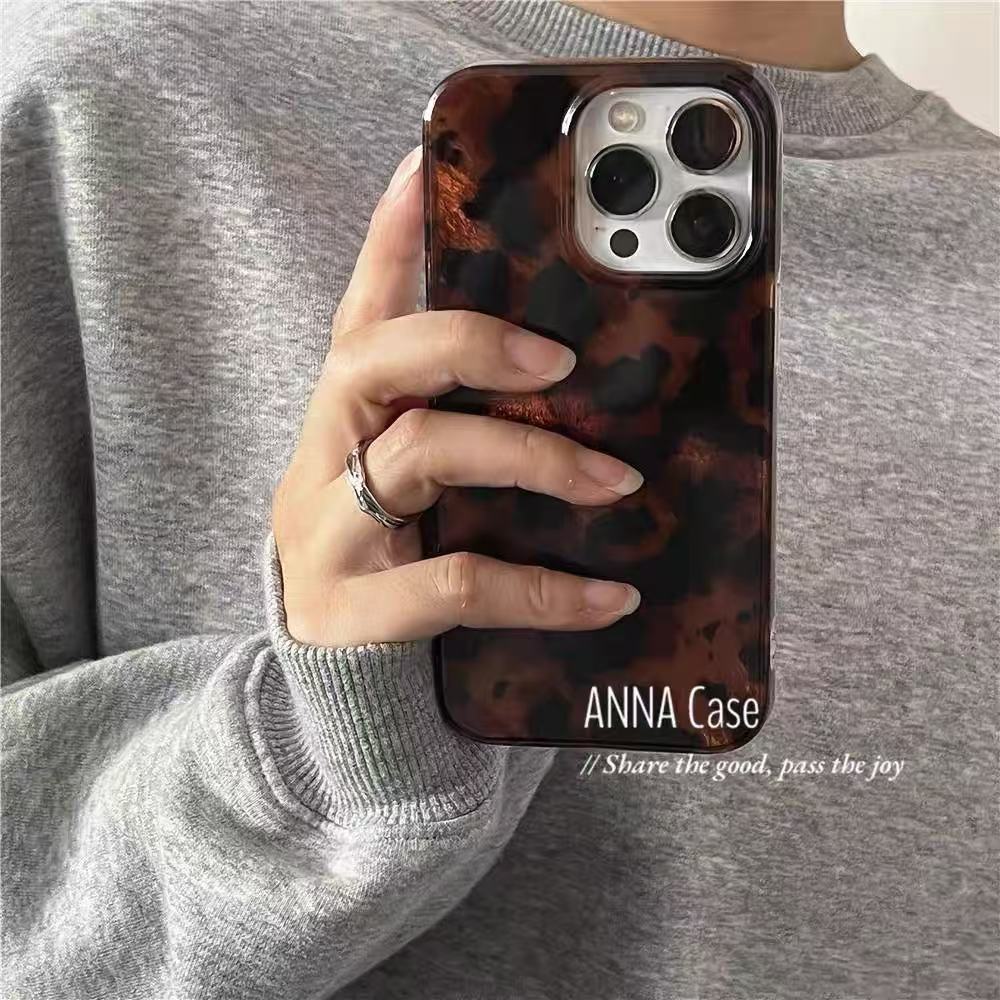 3c Autumn And Winter Retro Black Brown Tortoiseshell Tin Foil Pattern Compatible With 16 Pro Max 15 Phone Case_voghion.com