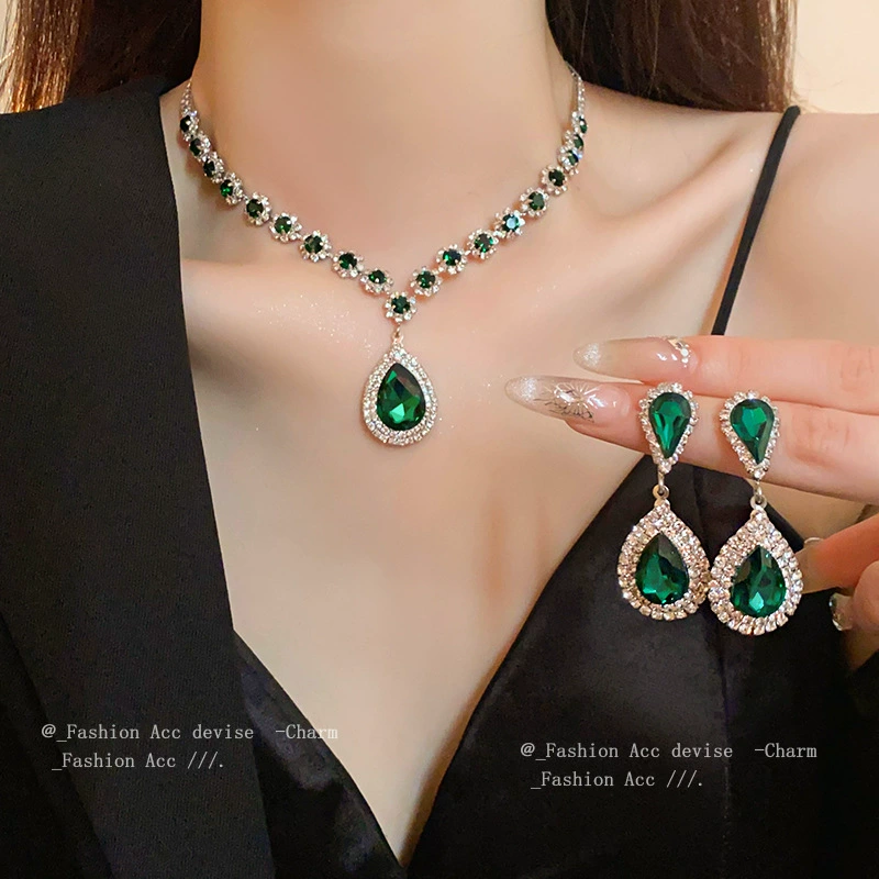 Серьги, колье, универсальный комплект, цепочка для ключницы, аксессуар, французский стиль, легкий роскошный стиль, яркий броский стиль, качественный стиль