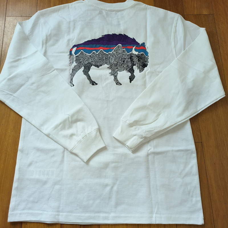 Logotipo de comercio exterior Classic Outdoor Mountain Series Camiseta de manga larga del mismo estilo para hombres y mujeres