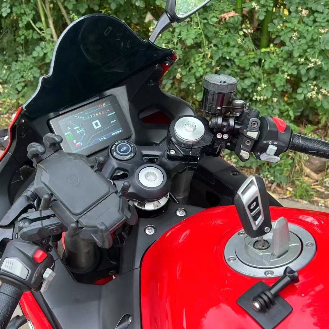 Qianjiang Sai 600, Sai 800, Sai 550, Zhui 700, Hong 250, Imitation Yamaha R6, Kawasaki Zx-6R Superbike Motorcycles
