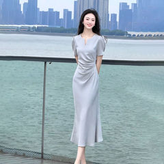 Xiaoxiangfeng ファッションドレス女性の夏の新しいハイエンドフレンチスタイルの控えめで雰囲気のあるウエスト痩身ブルーロングスカート