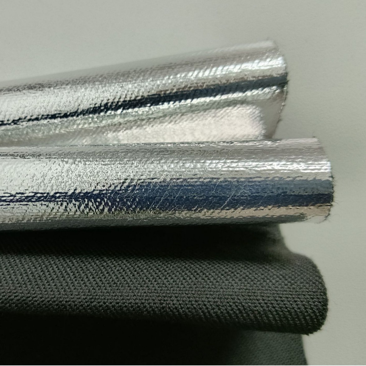 预氧丝机织布梭织布阻燃耐高温耐水洗耐揉搓铝箔铝膜面料YX91000A