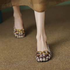 2023年秋季新款方頭平底鞋新款復古格子單鞋