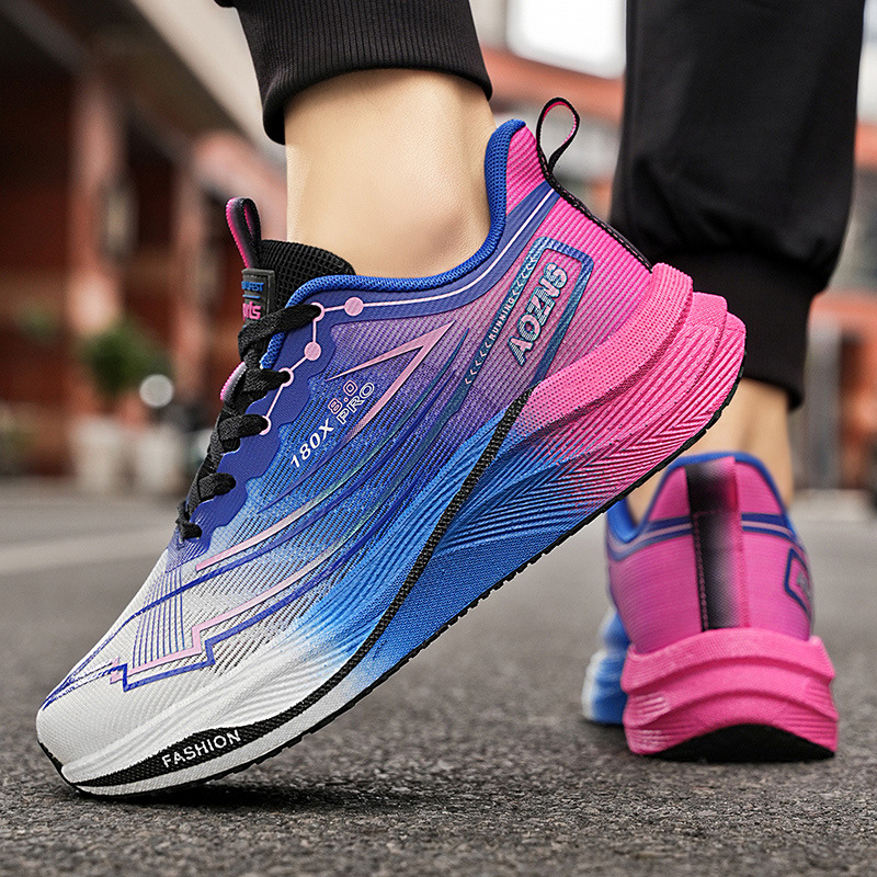 2025 nuevo ultra ligero malla transpirable zapatos de carrera hombre retro amortiguador antideslizante explosión placa de carbono zapatillas de carreras de moda