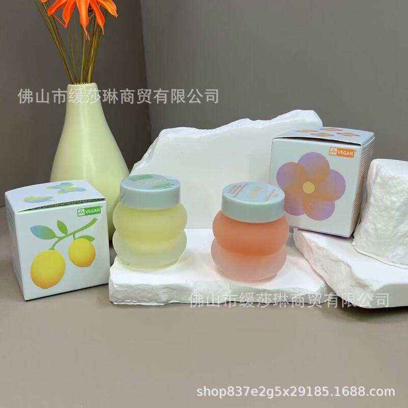 国境を越えて韓国のTOBOCO唇膜睡眠潤唇クリームを提供して、油で唇を養って保湿します。|undefined