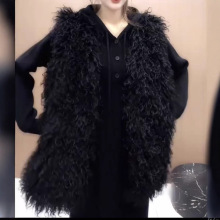 8937婕妤秀法式新款款百搭纯色2025秋冬毛毛宽松马甲时髦洋气马夹