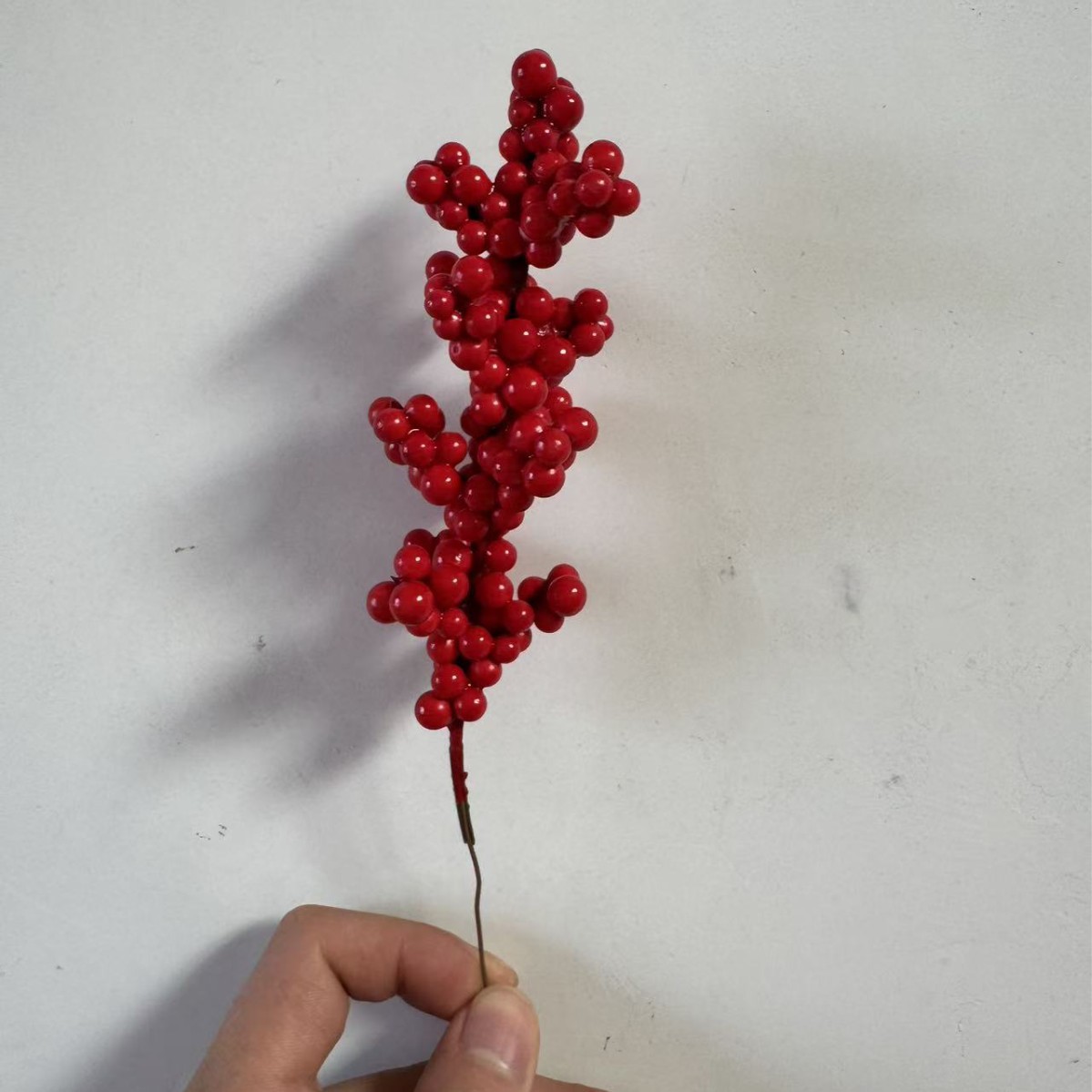 跨境红果串沾粒红果仿真红果串配件四色发财果家居装饰沾粒红果串