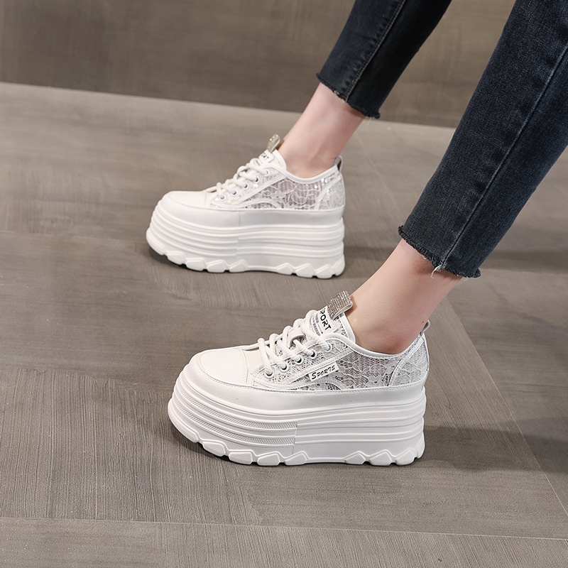 Giày sneaker nữ đế dày lưới thoáng khí phối trắng dễ mặc — Màu đen