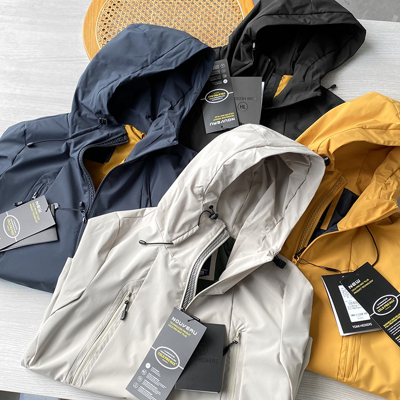 Ping for a single outdoor all-weather waterproof breathable! Men's Outdoor Casual Hooded Jacket Coat