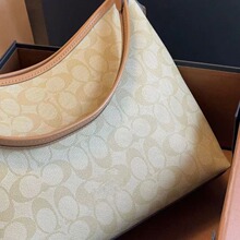 正确版来啦！女包新款流浪包奶茶色腋下包hobo单肩斜挎手提包