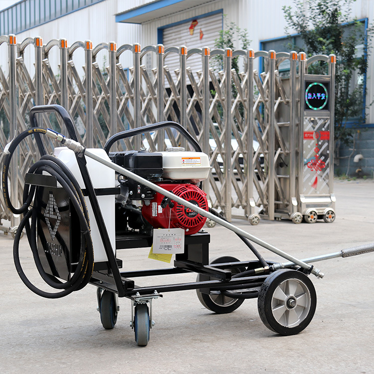 Pulverización de asfalto fabricantes reparar carreteras de gasolina renovación distribuidor de mantenimiento del pavimento empujando distribuidor