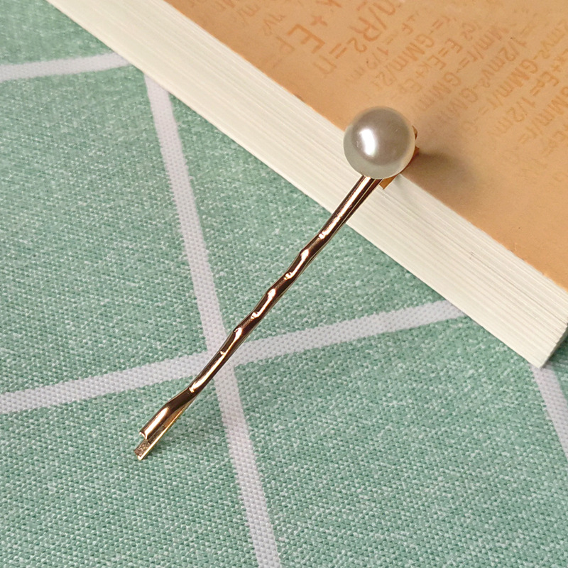 Daily Occasion Metal Material Simple Style Moon Flower Metal Plating Artificial Pearls Rhinestones Hair Clip 1 Piece