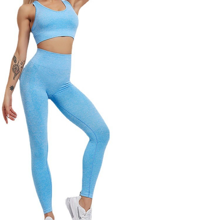 Conjunto deportivo de fitness, top de manga larga sin costuras, pantalones de yoga ajustados de estilo europeo y americano, adelgazantes, transpirables y de secado rápido.