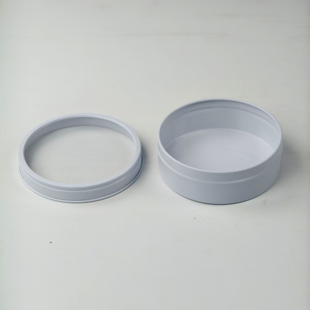 Բ�ΰ�ɫ���������������������������ɺб����ǹ���װ����޹��