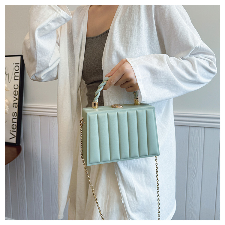 438g Weight Synthetic Leather Lining Material Sewing Thread Fashion Element Lock clasp Closure Type Single Shoulder Strap Strap Type Shoulder Bag Bags Type Holiday, Travel, Shopping Occasion PU Material Solid Color Pattern All Seasons Season Women's Gender Elegant, Streetwear Style Square Shape Medium Size Women's Medium PU Solid Color Elegant Streetwear Sewing Thread Square Lock Clasp Shoulder Bag 16
