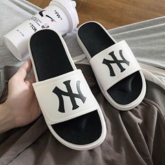 Summer slippers for men, trendy outdoor men's beach flip-flops, Korean style casual outer wear, fashionable and personalized sandals wholesale