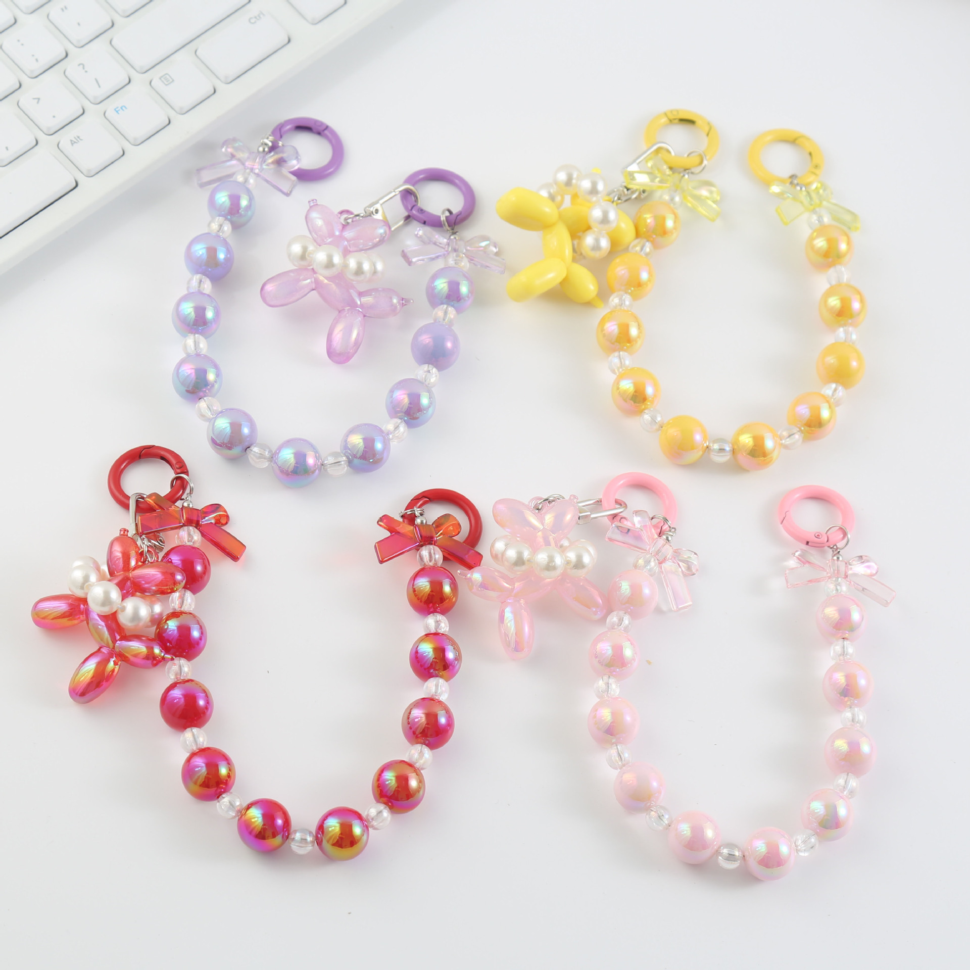 TikTok CADENA DE TELÉFONO MÓVIL adornos decorativos doble hebilla colgante Globo perro colgante DIY teléfono móvil Shell cadena hecha a mano con cuentas