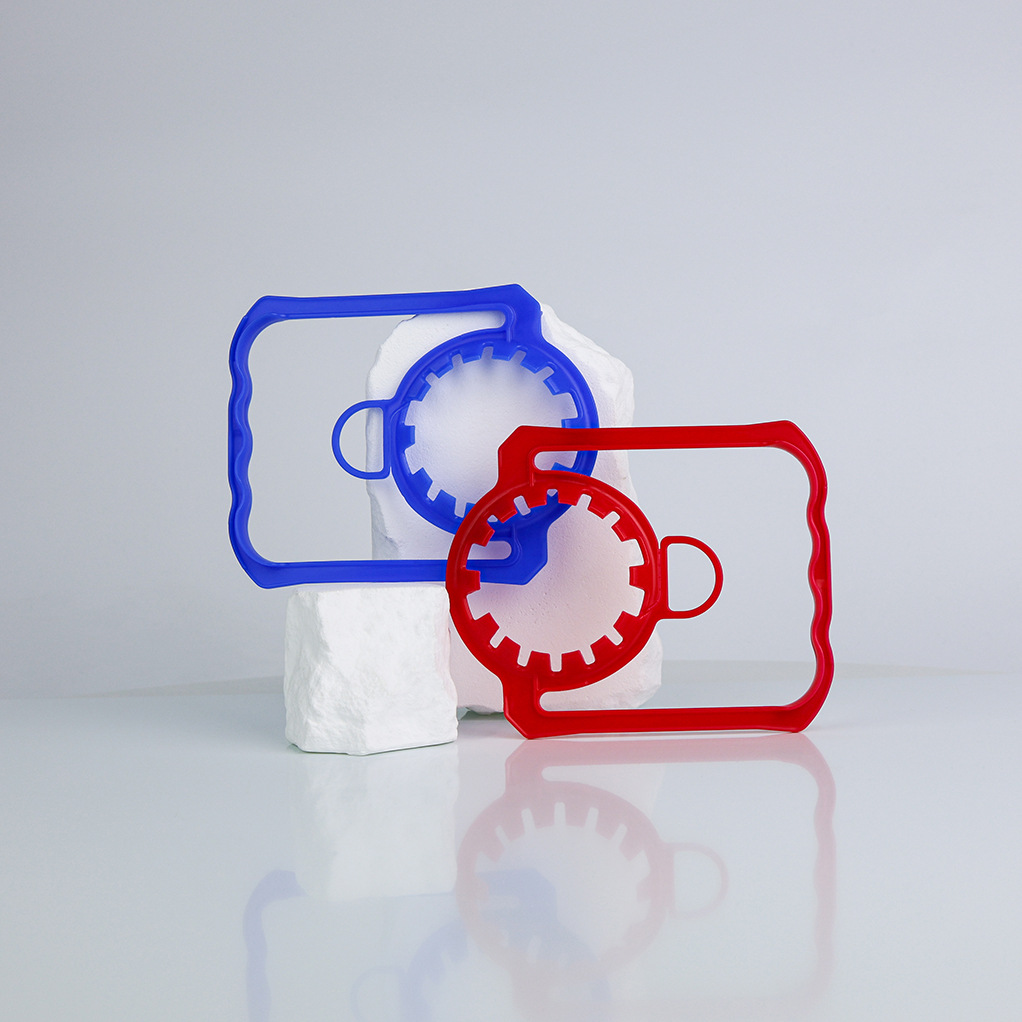 Fábrica de fuente al por mayor 45 / 48 calibre botella de bebidas PE mango botella de agua potable desechable mango mango de plástico