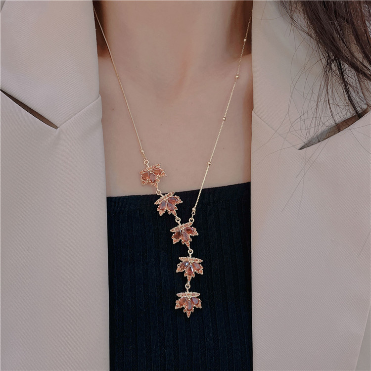 Fashion Leaf Copper Inlay Zircon Earrings 1 Piece