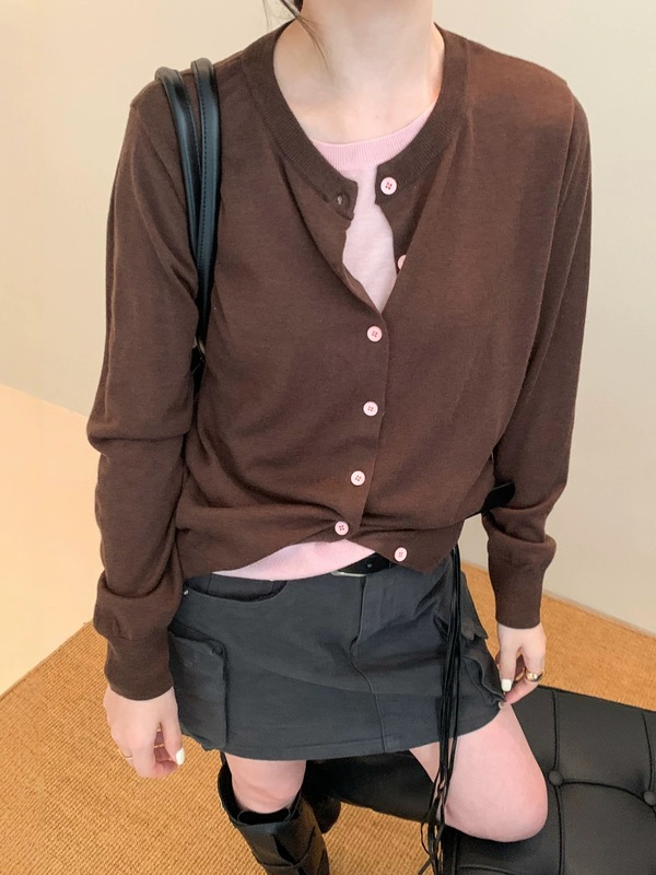 0911-161抗起球羊毛miu系圆领薄款撞色假两件针织衫短款显瘦开衫|undefined