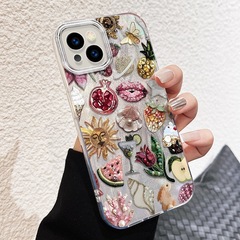 バラ、ザクロ、貝殻、羽根、糸のモチーフのスマホケース、iPhone 16 Pro Max、iPhone 15、iPhone 14 Plus、iPhone 13対応、欧米風