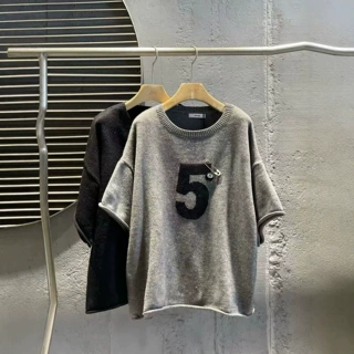 2026年早秋新款慵懒松弛感数字刺绣短袖针织衫女小众宽松短款毛衣