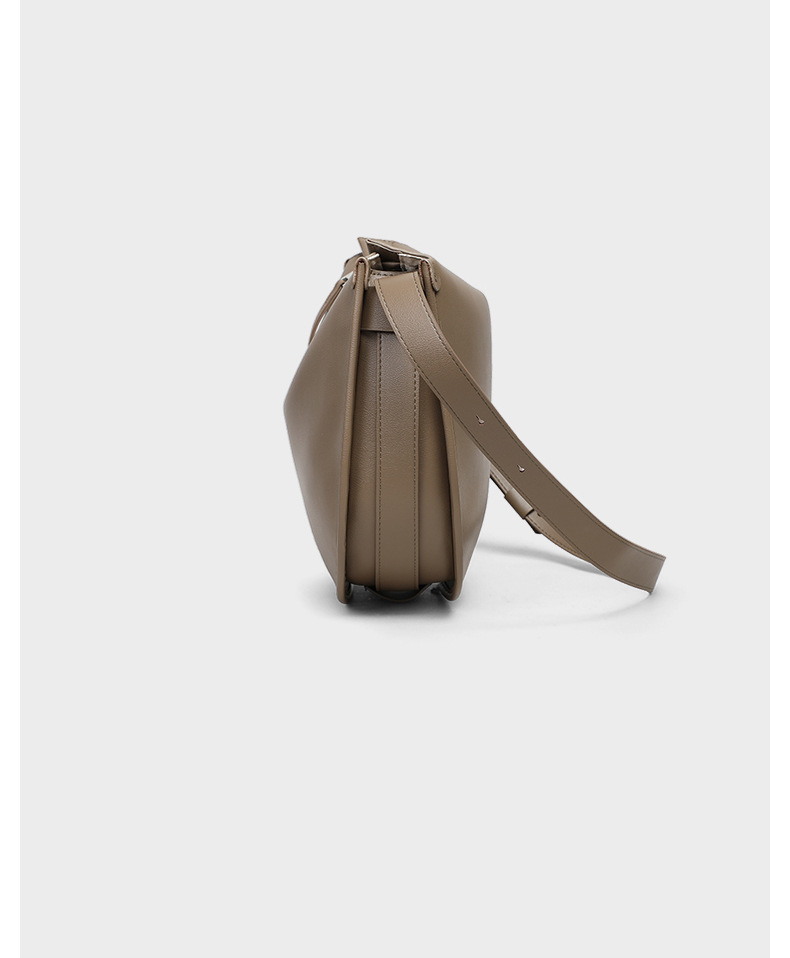 Women's Genuine Leather Shoulder Bag Large Capacity Commuter Handbag_voghion.com