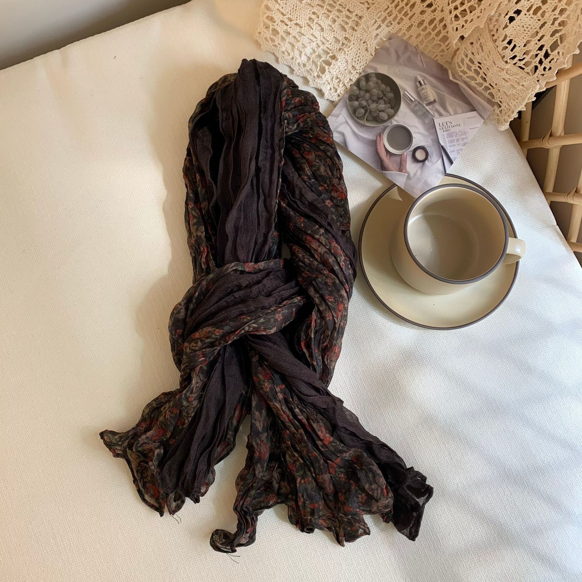 Daily Occasion Women's Casual Flower Cotton And Linen Printing Scarf
