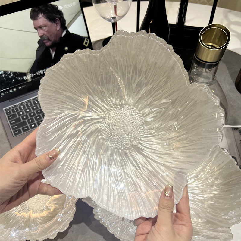 ヨーロッパ式の花水晶ガラスの果物皿の大きいサイズの家庭用の簡単なお茶の皿の間食のトレーの玉の光の白い簡単な仕事淮|undefined