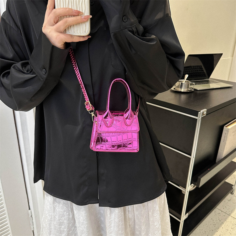 187g Weight Sewing Thread Fashion Element Magnetic Buckle Closure Type Single Shoulder Strap Strap Type Shoulder Bag Bags Type Casual Occasion Pu Leather Material Solid Color Pattern All Seasons Season Women's Gender Streetwear Style Square Shape Small Size Women's Small Pu Leather Solid Color Streetwear Sewing Thread Square Magnetic Buckle Shoulder Bag 30