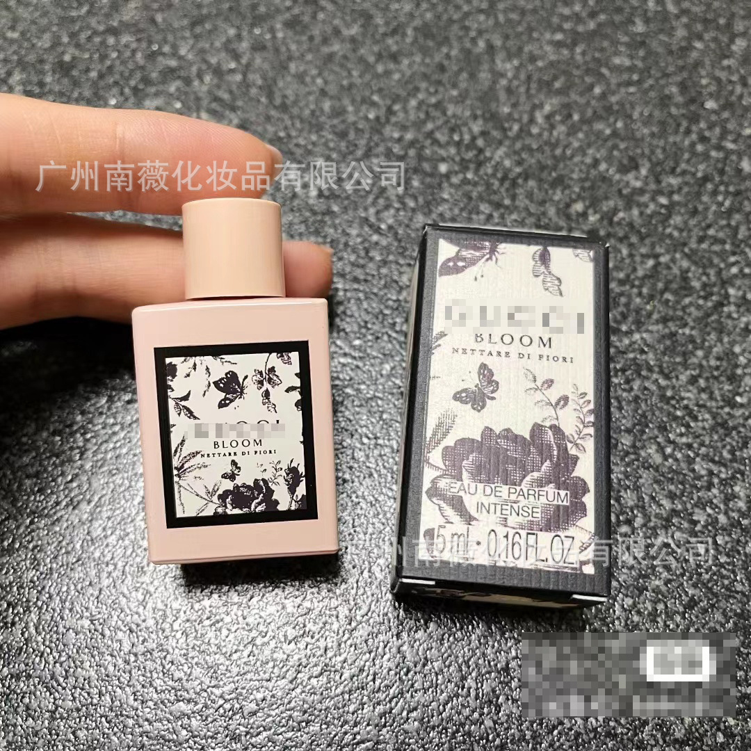 5 ml de flores negras