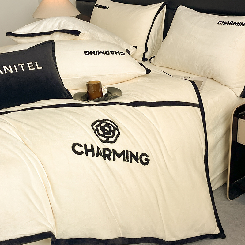 Invierno leche de terciopelo cama de cuatro piezas de doble cara coral bebé edredón cubierta sábanas de cama de cama de cama de cama de lana