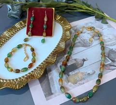 Retro Court Gold-plated oumala short colored agate necklace and bracelet set with silver earrings