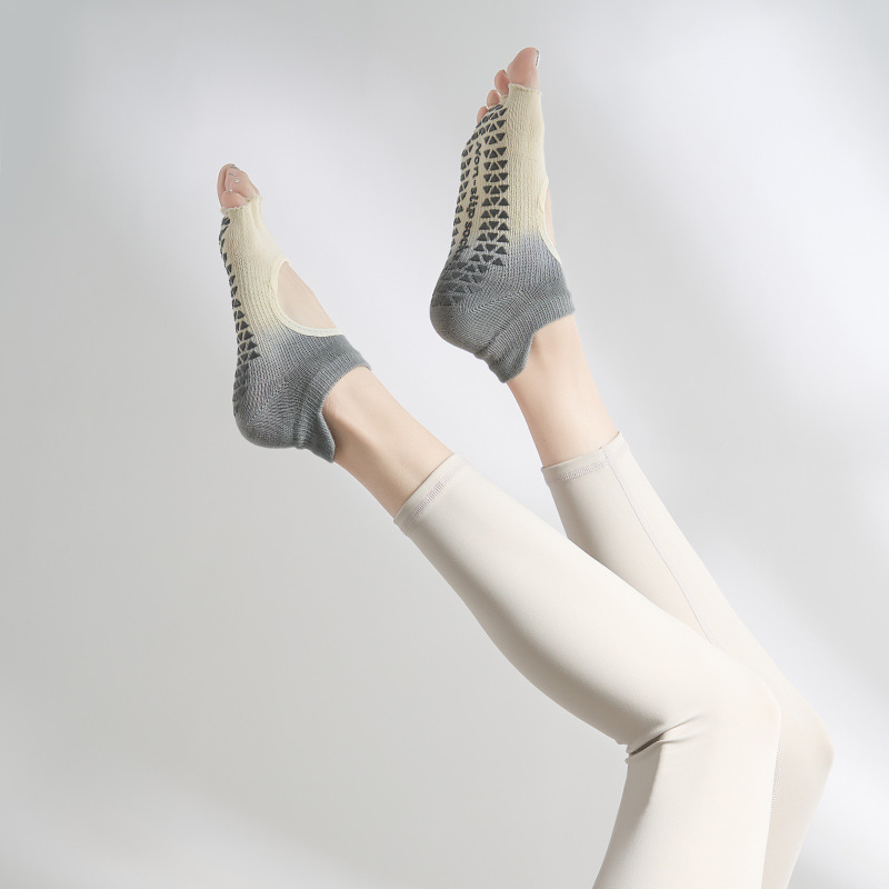 Calcetines de yoga para otoño e invierno, calcetines de cinco dedos, calcetines antideslizantes para Pilates, calcetines deportivos profesionales para mujer con dedos separados, venta al por mayor con espalda abierta.