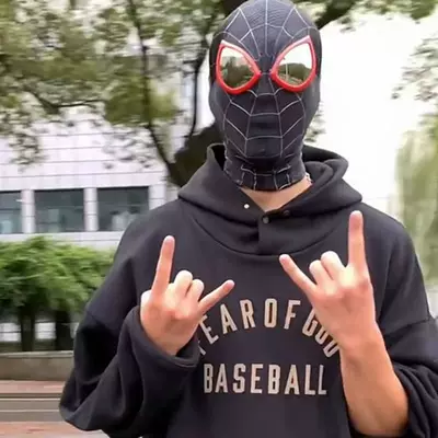 Across the Universe, Movie-Themed – Car helmet