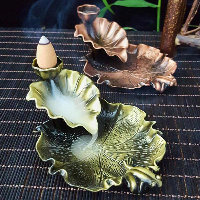 Кальян для инконса обратно? Пожалуйста, перевожу: "Backflow Incense Burner Lotus Leaf Alloy Incense Holder with Frog or Goldfish, Decorative"