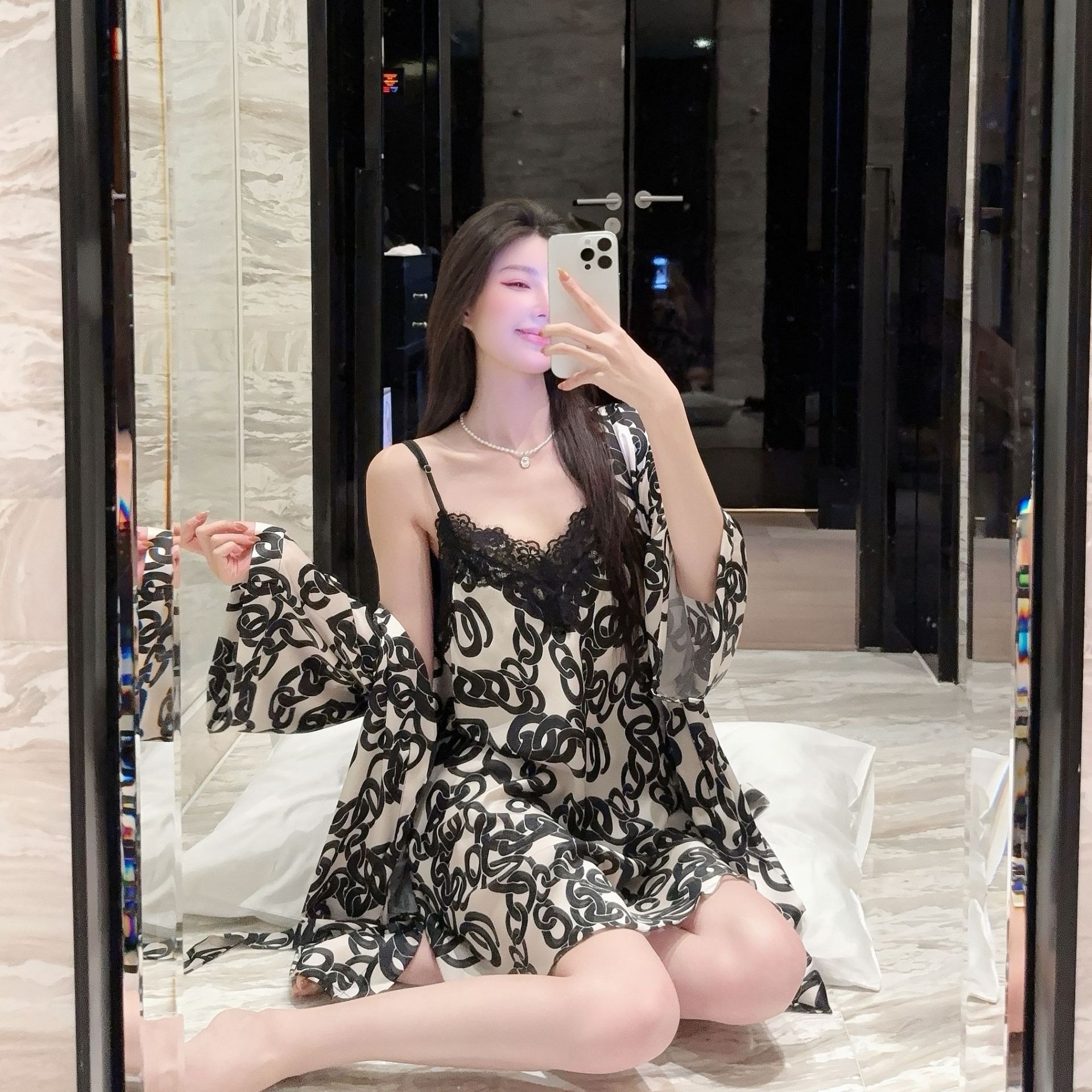 新款睡衣女印花黑色蕾丝睡袍吊带睡裙两件套带胸垫性感纯欲风轻奢