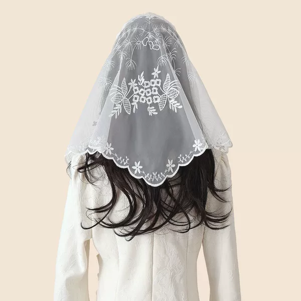 Cross-Border Four-Season Solid Color Lace Embroidery Floral Versatile Triangle Scarf Fashionable Elegant Lightweight Bridal Veil Neck Scarf for Women