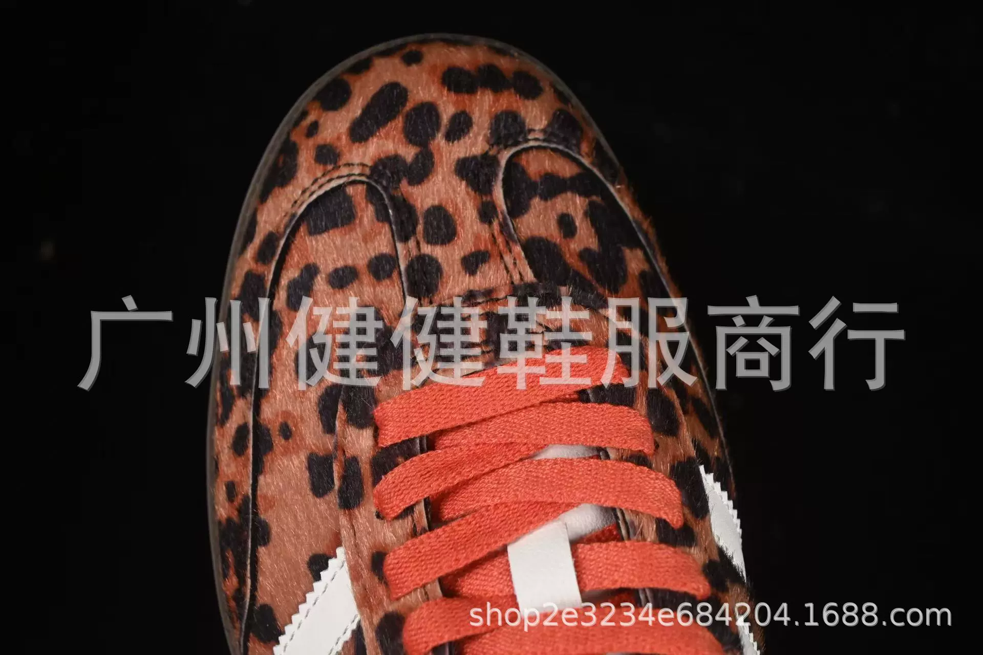 Всесезонные кроссовки Adidas для мужчин и женщин с площадкой, обувь Jianjian Guangzhou кампус клубника медведь красно-белый, плоская замена Maillard