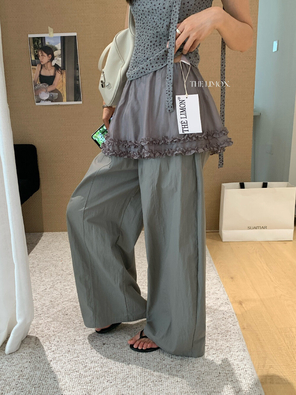 Quần culottes nữ ống rộng cạp cao phong cách Hàn Quốc, thiết kế giả hai lớp viền bèo nhún — màu trắng, màu xám, màu kaki chi tiết 28