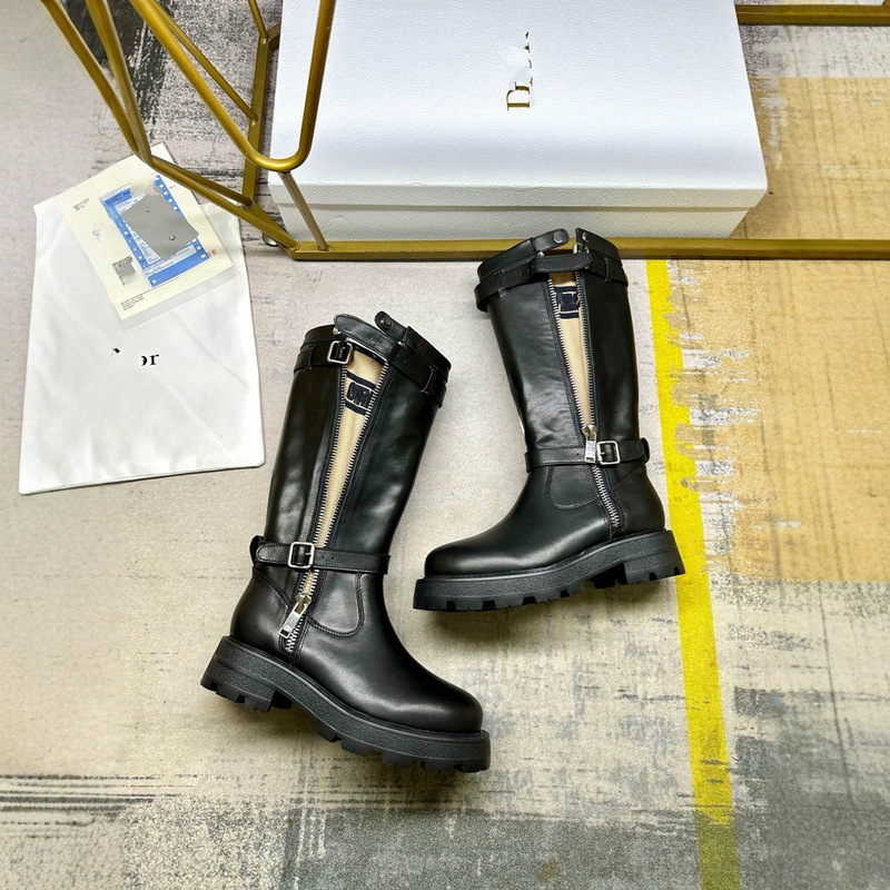 D家の高版の秋冬のマーティンの靴の女性の牛革の厚い底の革はチェーンの車の靴の英倫風のファッションの騎士の靴を引きます。|undefined