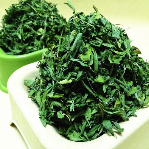 Rabbit hay, alfalfa grass, baby rabbit pet pig pasture feed, alfalfa grass generation