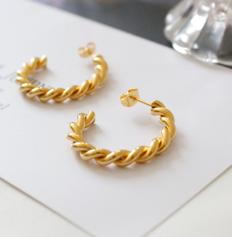 Nihaojewelry Jewelry Wholesale Simple Twist C-shaped Copper Arrings display picture 8