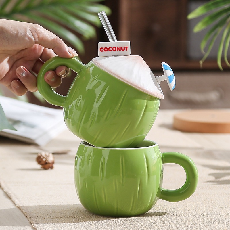 Creativo en el viento de verano taza de coco, corazón de una niña de alto valor facial, taza de cerámica encantadora, taza de agua de gran capacidad con tapa image 3
