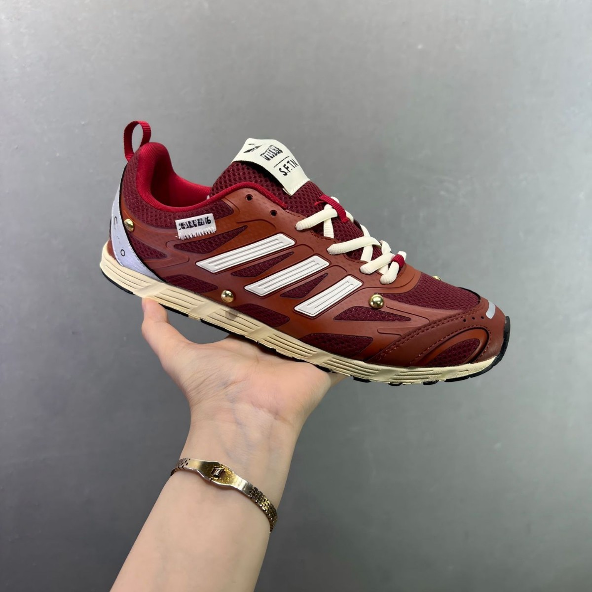 Putian Sftm006 Co-Branded Ad Retro Rivet Thin-Soled Sneakers for Men and Women, Functional Style Mesh Breathable Running Shoes