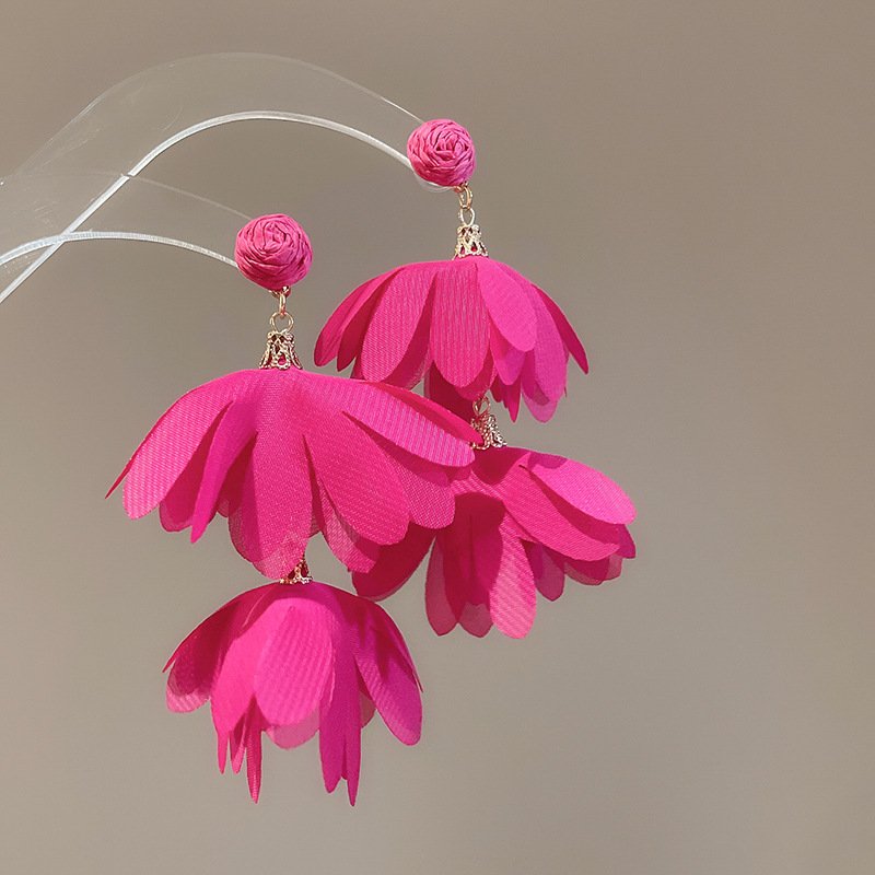 Pendientes de borla de flores de gasa de hierba de Lafite de moda Pendientes de estilo de vacaciones de personalidad de nicho Pendientes exagerados de lujo ligero