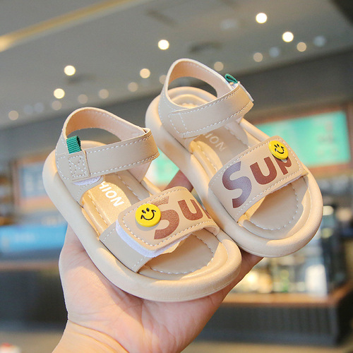 One piece drop shipping  summer Korean version cartoon boys beach leaky toe girls breathable sandals soft bottom baby shoes trendy