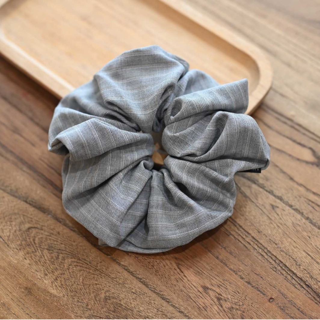 Women's High-end Fabric Scrunchie, Versatile And Heavy-duty Accessory, Large Elastic Hair Tie_voghion.com