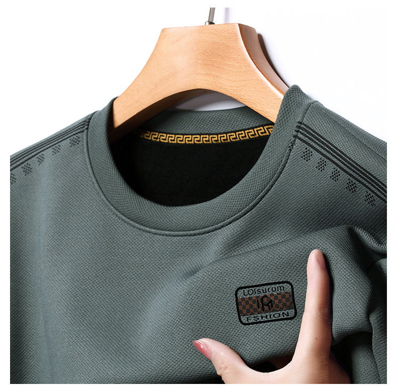New Plush and Thick Long Sleeved T-shirt for Men with Round Neck Base, Trendy and Versatile Top_voghion.com
